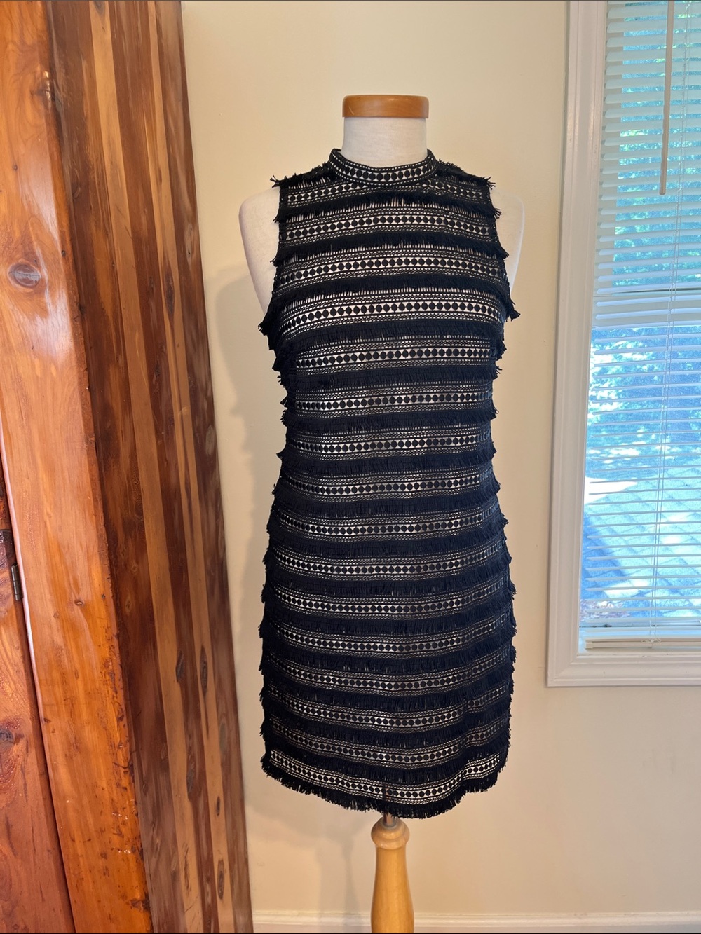 J CREW FRINGE ZIP BACK sz 2 Sleeveless Black Dress - Elegant and Fully Lined
